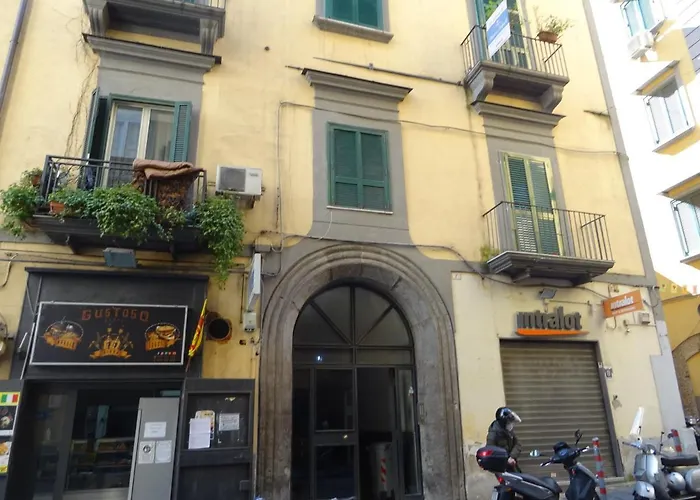 Panto' Apartment 2 Steps To Toledo Street